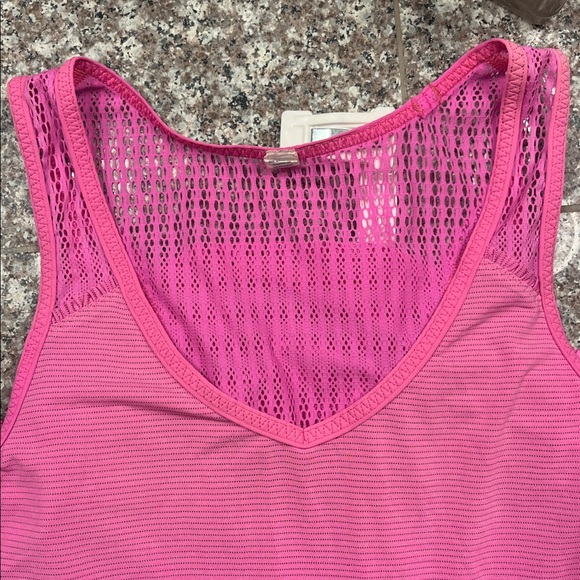 RARE Lululemon Run: Tie And Fly Tank Sz 6 In Pow Pink Light - Picture 10 of 10